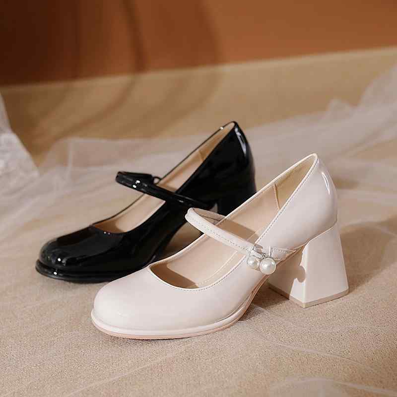 パンプス レディース 女性用 マリージェーン フレンチスタイル ラウンドトゥ 太ヒール ハイヒール 幅広 甲高対応 大きいサイズ 小さいサイズ 普段使い オフィス エレガント アンクルストラップ エナメル ブラック ベージュ