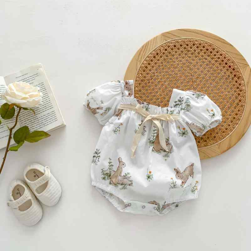 ロンパース 女の子 赤ちゃん バラ柄 かわいい パフスリーブ 半袖 綿素材 薄手 肌に優しい 夏 涼しい 快適な着心地 カバーオール 普段使い お出かけ