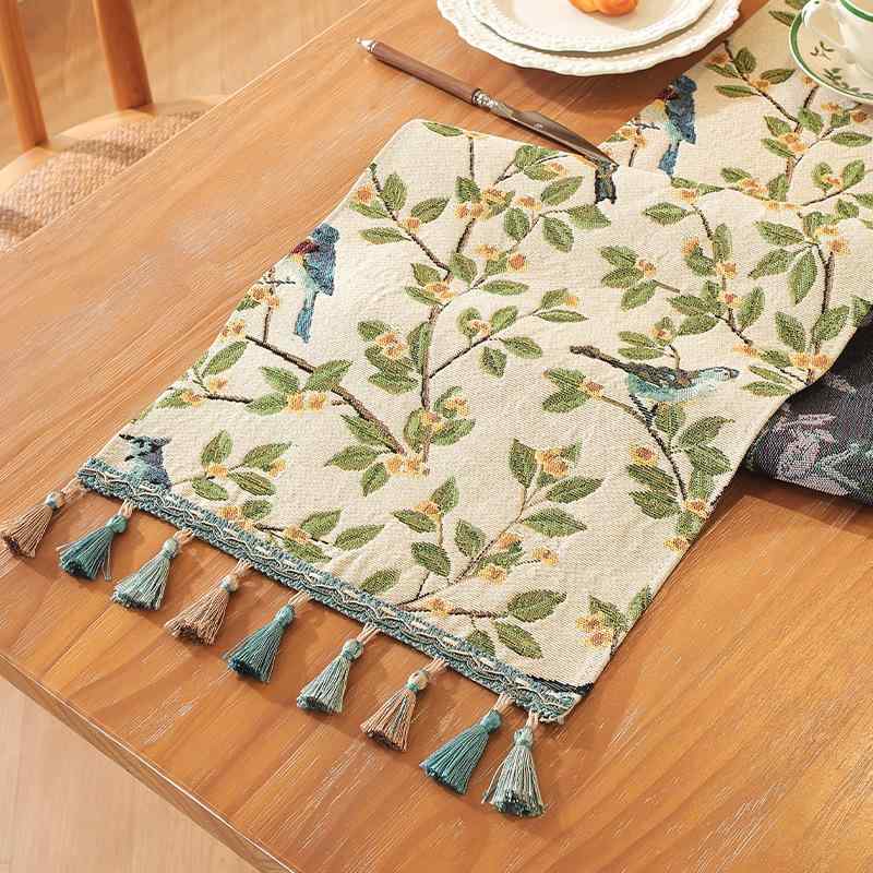 テーブルランナー アメリカン カントリー 高級感 ライトラグジュアリー ジャカード織り コットンリネン ポリエステル製 ダイニング リビング 食卓 長方形 防塵 耐熱 滑り止め 装飾用 テーブルクロス