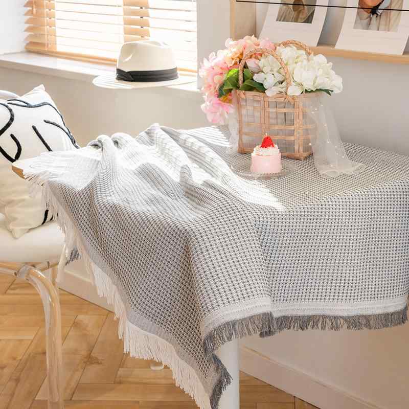 テーブルクロス 長方形 ダイニング 食卓 リビング ティーテーブル 綿麻 コットンリネン フレンチ 高級感 モダン シンプル 和風 インスタ風 ワッフル柄 幾何学模様 タッセル付き グレー ピンク ホワイト