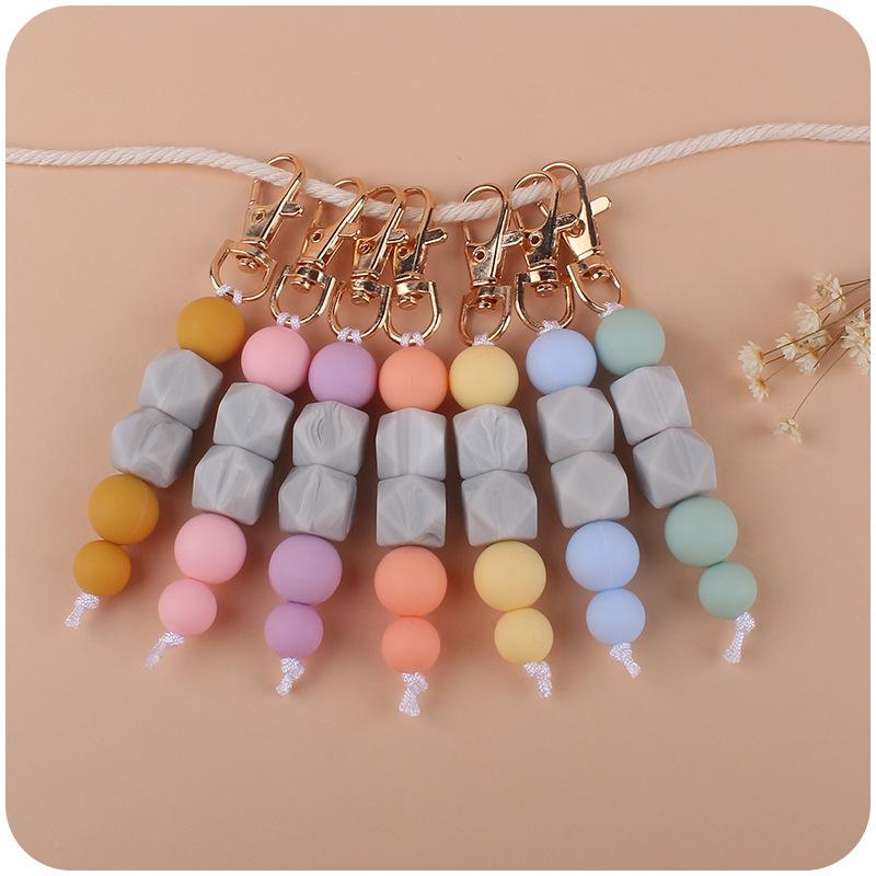 キーホルダー ゴールド キーチェーン 大理石調 八角形 シリコンビーズ バッグチャーム おしゃれ かわいい DIY クリエイティブ 多用途キーリング ファッション小物 プレゼント 普段使い カラフル ピンク グレー ミントグリーン(x3)
