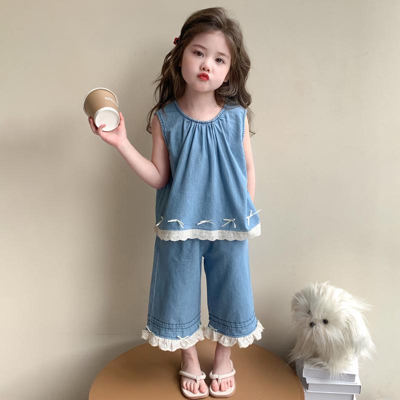 キッズ 女の子 デニム セットアップ ベスト ノースリーブ 九分丈パンツ 韓国風 おしゃれ かわいい 薄手 柔らかい 春夏 普段使い カジュアル ツーピース
