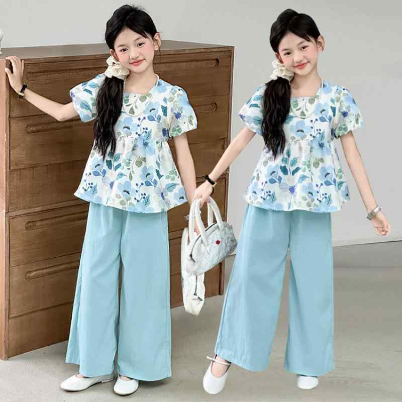 パンツ セットアップ 女の子 キッズ ジュニア 小学生 小花柄 フラワー柄 韓国風 パフスリーブ バルーンスリーブ ワイドパンツ ガウチョパンツ 綿 コットン 柔らかい 薄手 カジュアル 普段使い おしゃれ かわいい 2点セット 春夏