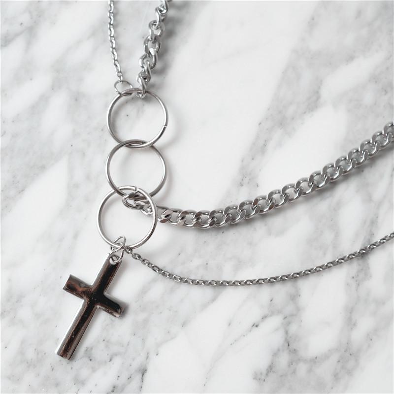 ネックレス クロス 多層 ペンダント 合金製 シルバーカラー ヒップホップ ストリート系 カジュアル 個性的 セーターチェーン 電気メッキ加工