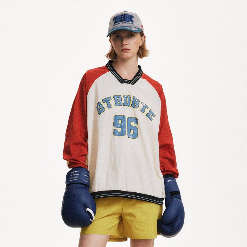 Tシャツ 男女兼用 アメリカン レトロ 配色 切り替え ラグランスリーブ 長袖 Vネック ゆったり スポーツ ベースボールシャツ ストリート カジュアル ナイロン 春秋