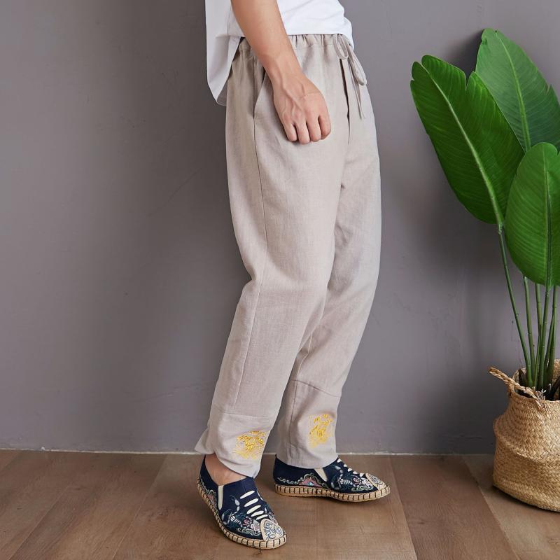 メンズ カジュアルパンツ 波柄 刺繍 レトロ ラミー 麻 ゆったり ワイドシルエット アシンメトリー 切り替え デザイン ストレート ミドルウエスト ブラック ベージュ カーキ 秋