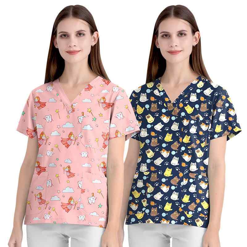 スクラブ 男女兼用 半袖 Vネック スクラブトップス 医療用ユニフォーム 手術着 医療従事者 獣医 歯科医 看護師 病院 クリニック 吸湿速乾 ポリエステル 総柄 快適