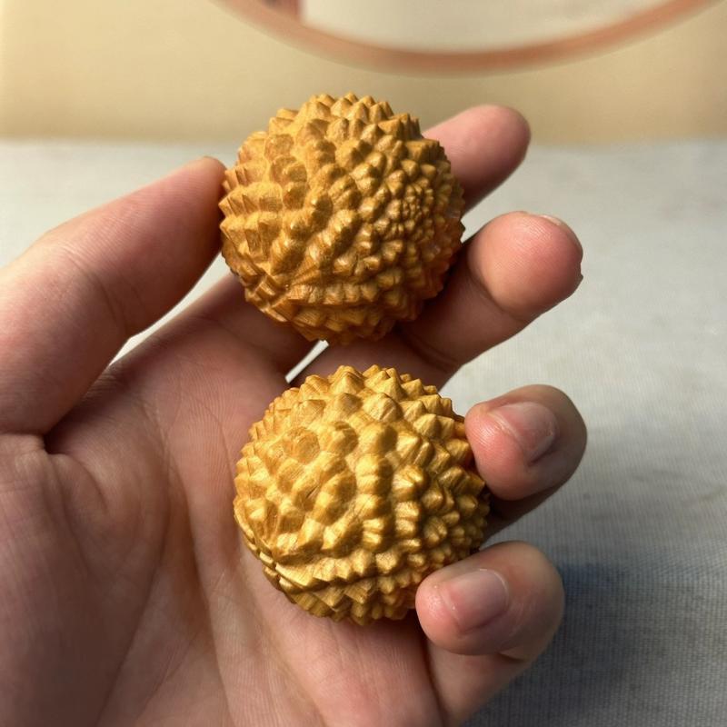 マッサージボール シニア 高齢者向け 崖柏木製 ドリアン型 木彫り 天然木 手の運動 指のリハビリ 握力..