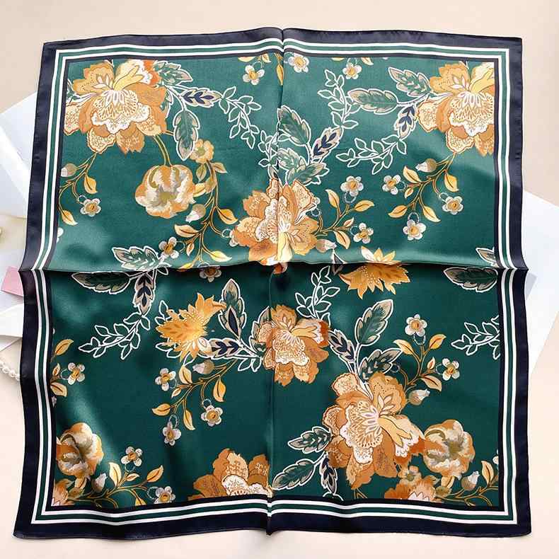 ストール 上品な 牡丹柄 エレガント ダークグリーン 桑蚕シルク 正絹 スクエアスカーフ サテン織り 多..