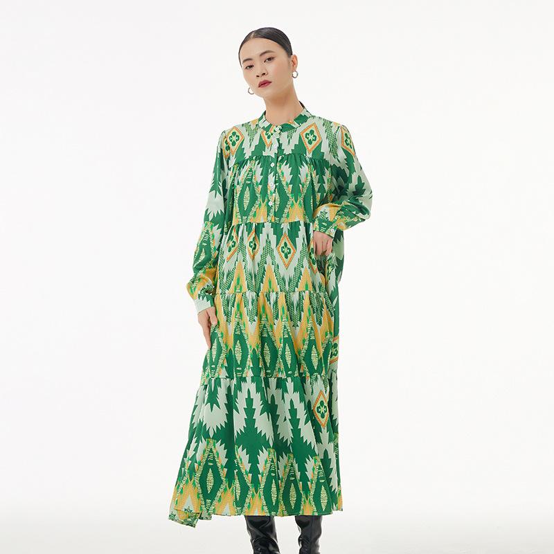 ワンピース レディース 韓国風 若見え 切り替え ティアード ゆったり 細見え 大きいサイズ ロング丈 長袖 スタンドカラー グリーン 幾何学模様 カジュアル 春夏