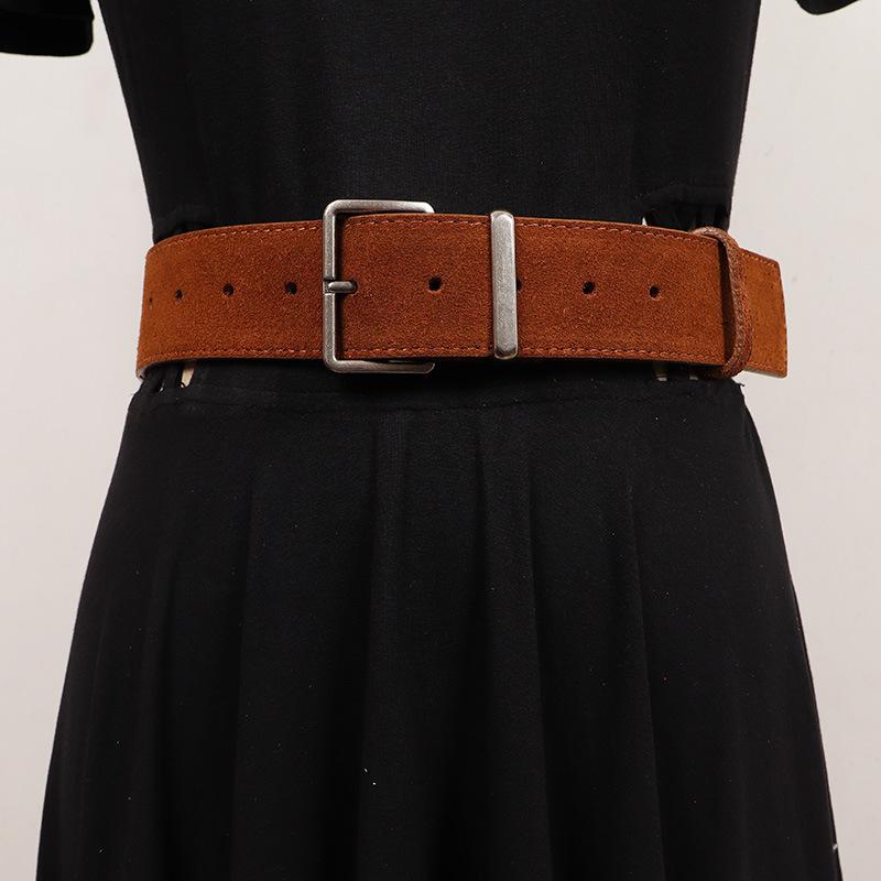 ベルト レディース 秋冬 トレンド 軽やか 高級感 レトロ クラシック スエード 牛革 本革 幅広 ワイド 太め アンティーク シルバー バックル 装飾 コート スカート スタイルアップ