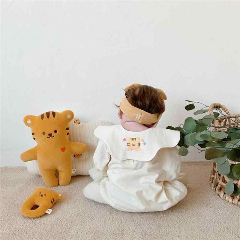 スタイ ベビー 新生児 男の子 女の子 韓国風 インスタ風 クマ トラ 刺繍 アニマル柄 ガーゼ コットン 綿100% 吐き戻し防止 よだれかけ 吸水性 通気性