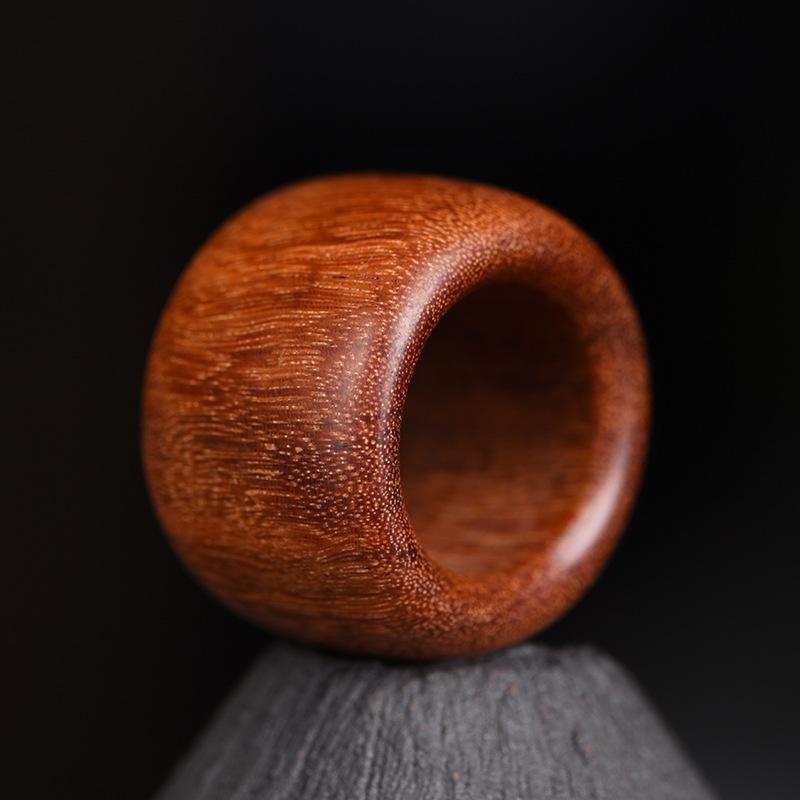 指輪 メンズ 男性用 親指リング インドネシア産 小葉紫檀 木製 金星模様 幾何学デザイン レトロ アクセサリー 高級感 プレゼント ギフト