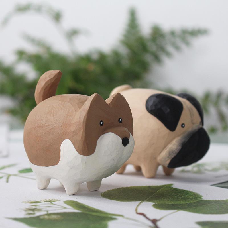 置物 木彫り 木製 犬 わんちゃん かわいい 癒し系 ミニサイズ 卓上 デスク リビング 玄関 インテリア オブジェ 飾り ナチュラル 工芸品 プレゼント ギフト