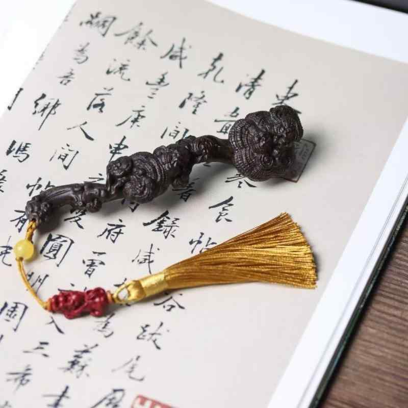 置物 沈香木 手彫り 彫刻 霊芝 如意 手持ち飾り カーチャーム 開運 縁起物 風水 インテリア オブジェ リビング 玄関 デスク 卓上