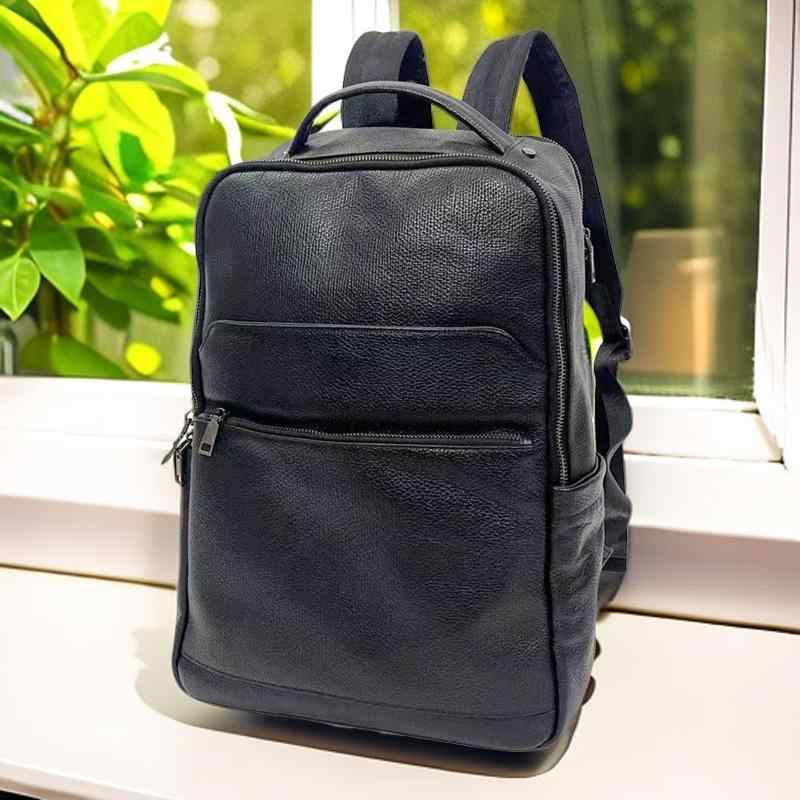 リュック メンズ 男性用 バックパック 本革 牛革 大容量 多機能 撥水 負担軽減 15インチノートPC対応 ビジネス 通勤 旅行 トラベル スポーツ アウトドア 欧米風 切り替えデザイン ブラック