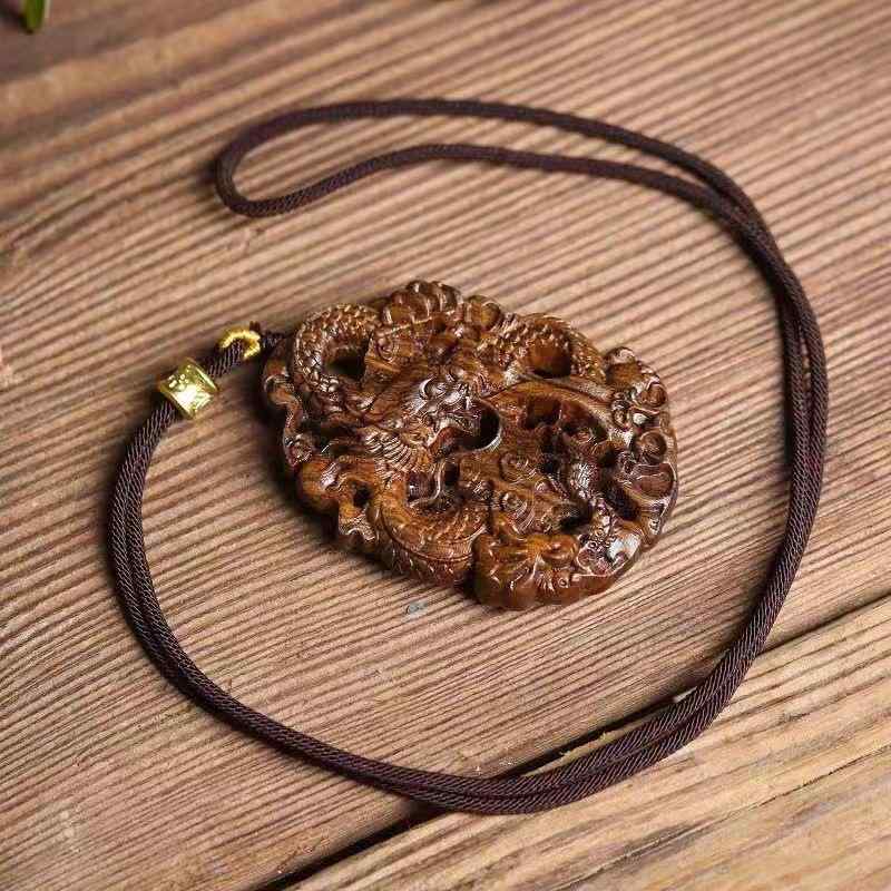 ペンダント メンズ 沈香木 無垢材 両面精密彫刻 龍神 昇り龍 開運 吉祥 幸運 魔除け 透かし彫り ドラゴ..