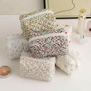 ポーチ レディース キルティング 小花柄 スクエア コスメポーチ 化粧ポーチ リップポーチ 小物入れ イヤホン収納 ミニ財布 ポリエステル コンパクト カジュアル デイリー 春夏