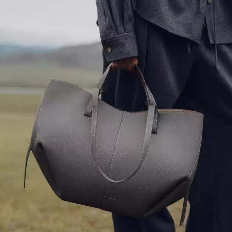 トートバッグ レディース PUレザー ギャザー バルーン型 大容量 ショルダー ハンドバッグ 通勤 デイリ..