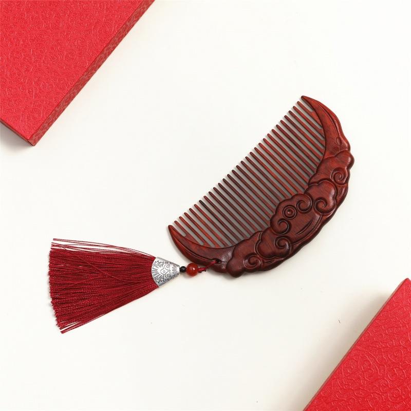 櫛 紫檀木製 マッサージコーム 天然木 頭皮ケア 美髪 吉祥雲模様 開運 縁起物 工芸品 ギフトセット 贈..