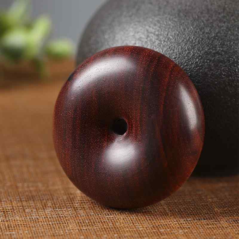 アクセサリー 小葉紫檀 木製 手作り 平安扣 精巧研磨 縁起物 開運 車内飾り バッグチャーム セーター用..