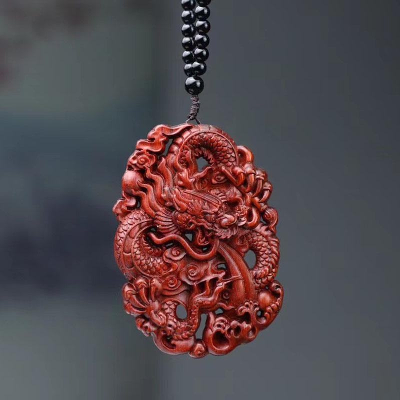開運アイテム 昇り龍 龍牌 紫檀 緑檀木 崖柏 天然木 無垢材 両面彫刻 精巧 手彫り 透かし彫り お守り ペンダント 根付 握り飾り 飾り物 風水 厄除け 魔除け 縁起物 ギフト