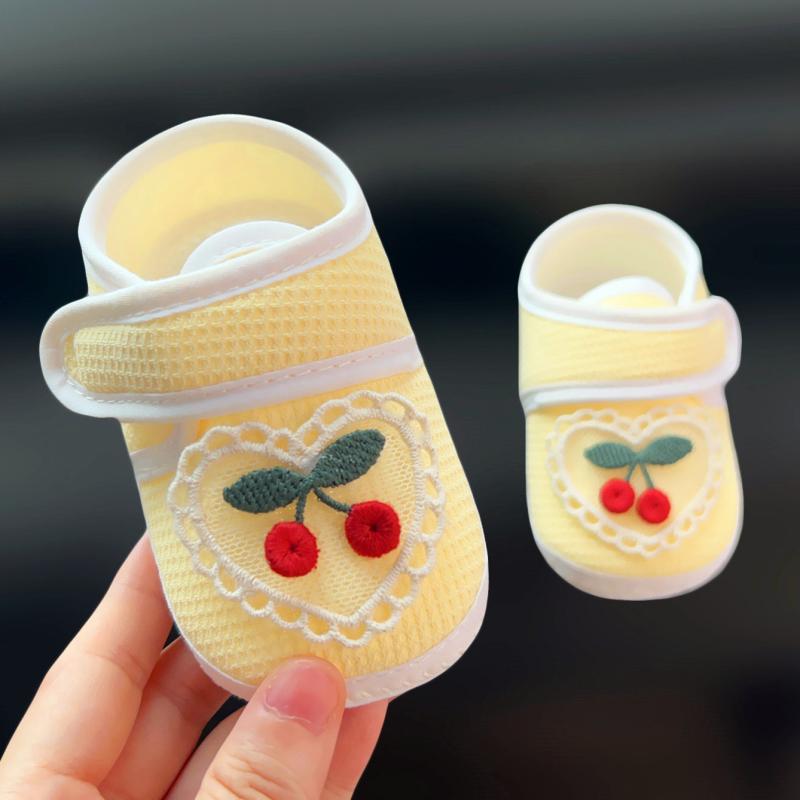 ベビーシューズ 女の子 赤ちゃん用 プリンセスシューズ かわいい 綿布製 ソフトソール 脱げにくい プレ..