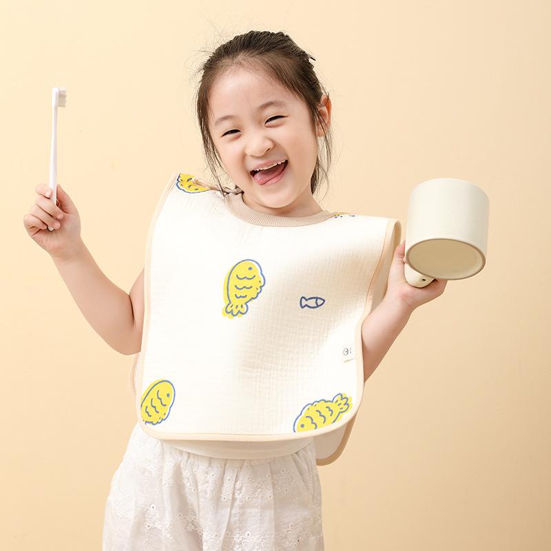 キッズ ベビー 綿 防水 撥水 スモック エプロン よだれかけ シワ加工 吐き戻し 食べこぼし防止 食事 洗面 歯磨き 普段使い キャラクター 動物柄 かわいい 男女兼用