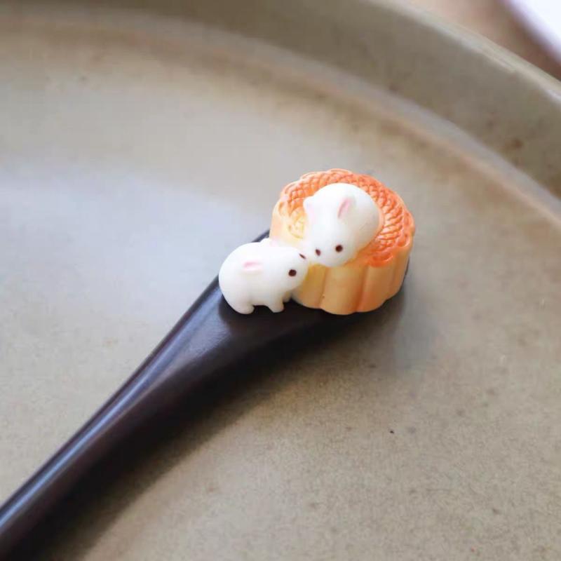 簪 レディース 黒檀 木製 月餅うさぎモチーフ かわいい シンプル 上品 ブラック ヘアアクセサリー 髪飾..