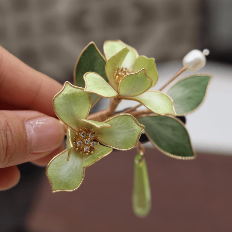 簪 レディース 新緑 グリーン 白檀 サンダルウッド ベルベット フラワー 繊細細工 髪飾り 手作り ハンドメイド かんざし 一本挿し 和装 浴衣 着物 まとめ髪 アップスタイル レトロ アンティーク調 上品 ヘアアクセサリー