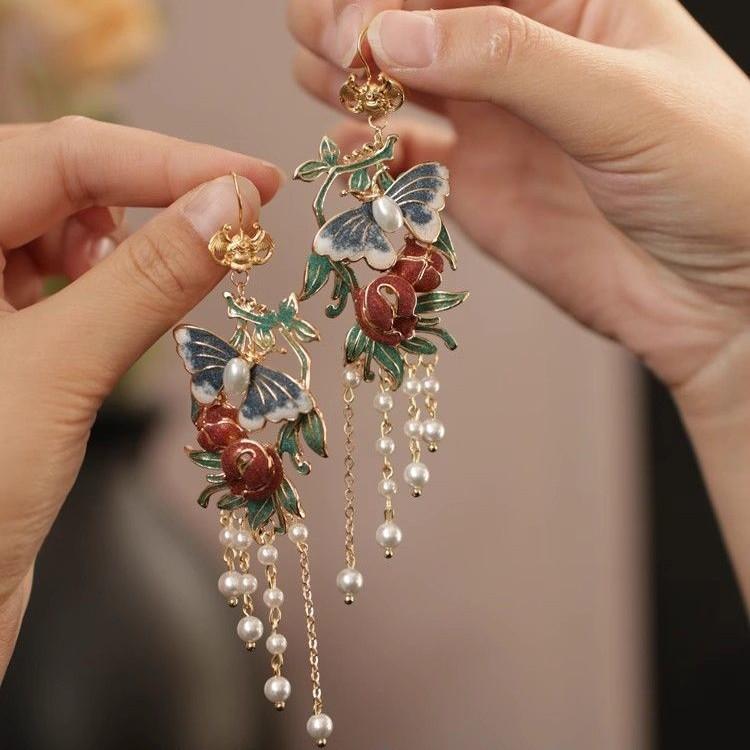 イヤリング ピアス レディース 中国風 漢服 宮廷風 彩砂 フリンジ 蝶 バタフライ チャイナドレス 馬面..