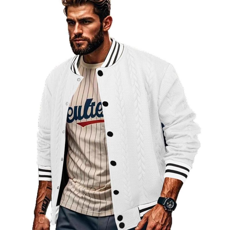 ・カテゴリ: ジャケット・スタイル: スポーツ・対象: メンズ・着用シーン: カジュアル・ネックライン: ノーカラー・袖丈: 長袖・袖タイプ: レギュラー・着丈: レギュラー・フィット: レギュラーフィット・前立て: シングルブレスト・柄: 無地・デザイン詳細: ジャカード・製法: ジャカード・裾デザイン: ストレートヘム・ポケット: サイドポケット・厚さ: 普通・生地: 綿混紡・主な素材: ポリエステル・主な素材含有量: 95%・裏地: ポリエステル・機能: 耐摩耗性、高色堅牢度・着用方法: アウター・カラー展開: ホワイト、グレー、ブラック、カーキ、キャラメル、ネイビー・サイズ展開: S、M、L、XL、XXL、XXXL