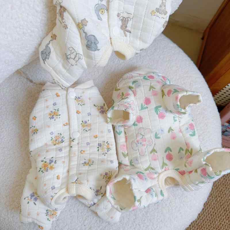 犬服 女の子 小型犬 中綿入り 四脚 つなぎ お腹カバー あったか 防寒 綿 コットン パジャマ ルームウェ..
