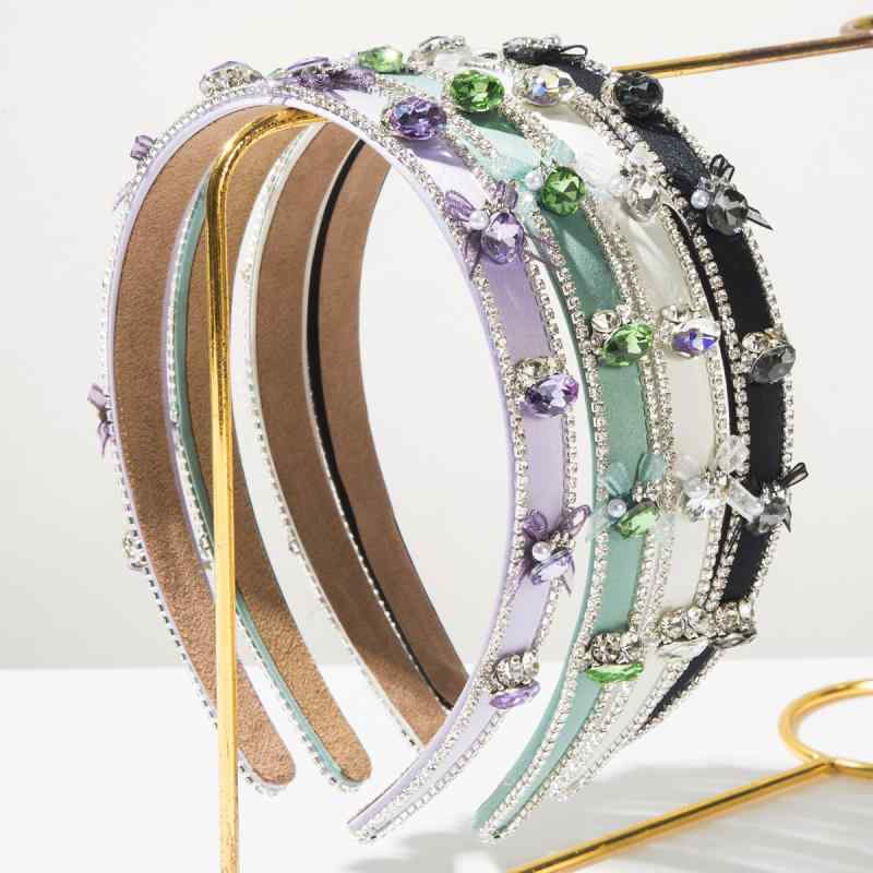 カチューシャ レディース リボン 細め ラインストーン キラキラ 韓国ファッション かわいい 上品 エレガント 無地 高級感 個性的 ヘアバンド 髪飾り ヘアアクセサリー