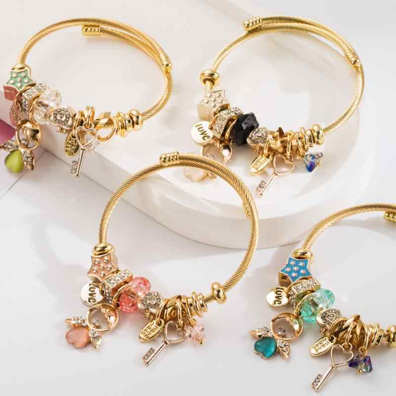 ブレスレット バングル レディース 女性用 ステンレス 合金製 ビーズ エンジェル 天使 キー 鍵 ラインストーン ジルコニア チャーム ペンダント サイズ調整...
