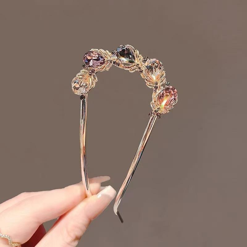 かんざし 簪 レディース ネオチャイナ 古典風 高級感 歩揺タッセル 蝶々モチーフ まとめ髪 アップヘア 合金製 上品 華やか 髪飾り 和装小物