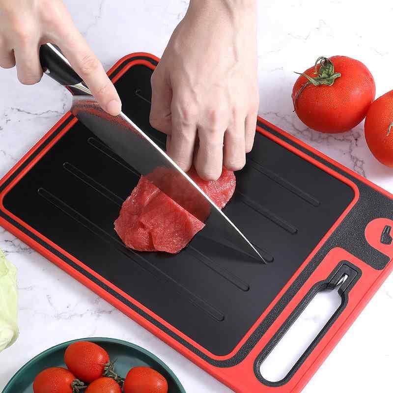 まな板 両面 多機能 解凍プレート 家庭用 キッチン アルミ合金 ステンレス ポリプロピレン 防カビ 抗菌 防滑 耐久性 調理器具 ポータブル 食材カット