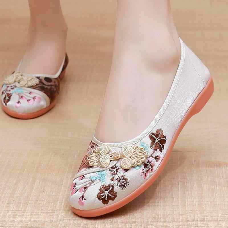布シューズ レディース 刺繍 サテン生地 民族風 レトロ 靴 ソフトソール 牛筋ソール 軽量 通気性 滑り止め ラウンドトゥ ローヒール 中高年向け 普段使い