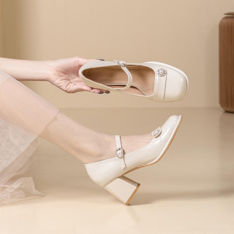 マリージェーンシューズ レディース フレンチデザイン 太ヒール 安定感 ラウンドトゥ エナメル素材 ストラップ パンプス プリンセス風 普段使い 春夏