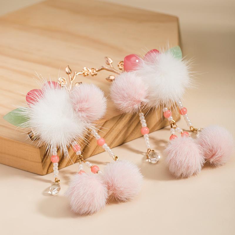 ヘアクリップ 子供 女の子 ふわふわ ファー 毛玉 髪飾り 古風 中華風 レトロ 秋冬 かわいい ピンク サイドクリップ ハンドメイド タッセル おしゃれ ペア...
