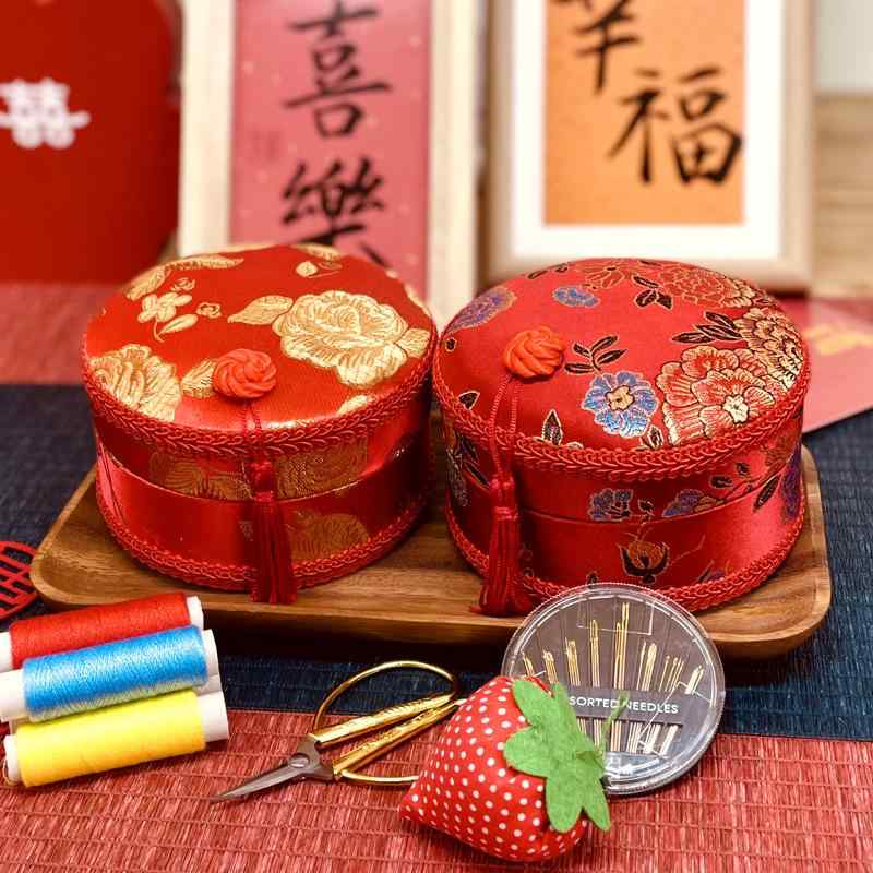 裁縫セット 結婚式 ウェディング 花嫁道具 家庭用 収納ボックス 錦織り 刺繍 丸型 ハート型 中国風 宮..
