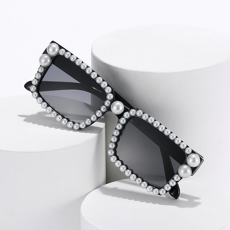 サングラス レディース スクエア型 欧米トレンド ラインストーン パール 春夏 UV400 PC素材 おしゃれ 旅行 ドライブ レジャー イベント