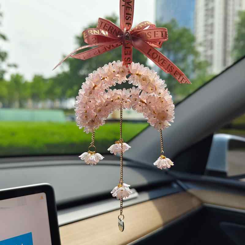 カーアクセサリー 車用 鈴蘭 スズラン 三日月 花 フラワー チャーム 吊り下げ 人工クリスタル ラインス..