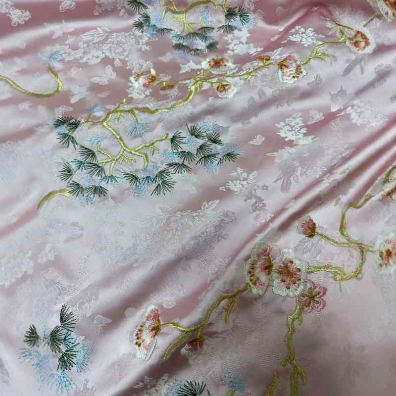 生地 中国風 新中華風 松 桃の花 植物柄 刺繍 大柄ジャカード サテン 先染め レーヨン アセテート混紡 ..