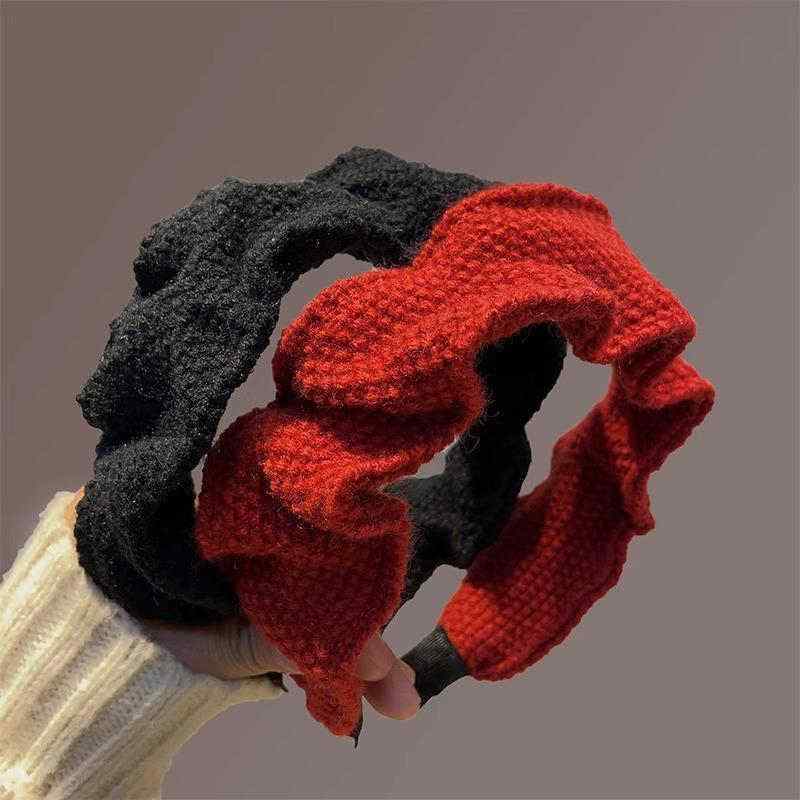 ヘアバンド レディース ニット 毛糸 秋冬 高級感 赤 レッド 幅広 ワイド ボリューム レトロ クラシック 大人可愛い 上品 普段使い カジュアル 髪飾り(x...
