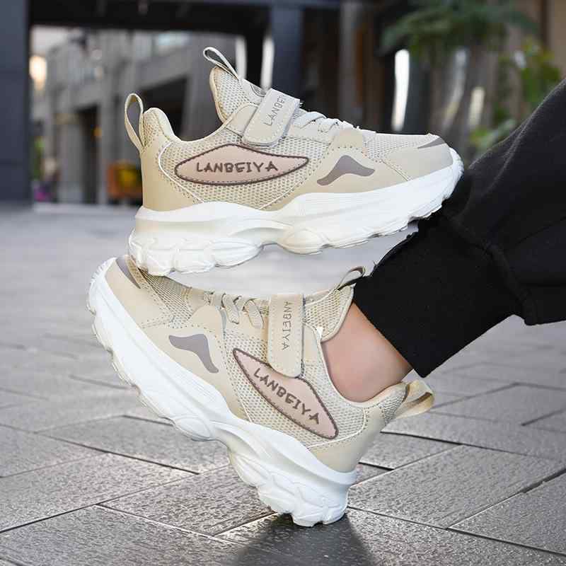 靴 スニーカー キッズ 男女兼用 男の子 女の子 メッシュアッパー 軽量 通気性 ランニング ジョギング 普段使い 通学 ファッション おしゃれ コーデしやすい 春夏秋 ジュニア