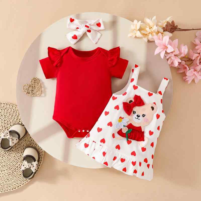 ベビーウェア 女の子 三点セット 半袖 ロンパース サロペットワンピース クマ ハート柄 かわいい アニマル 春夏 ポリエステル 赤 ピンク 黄色