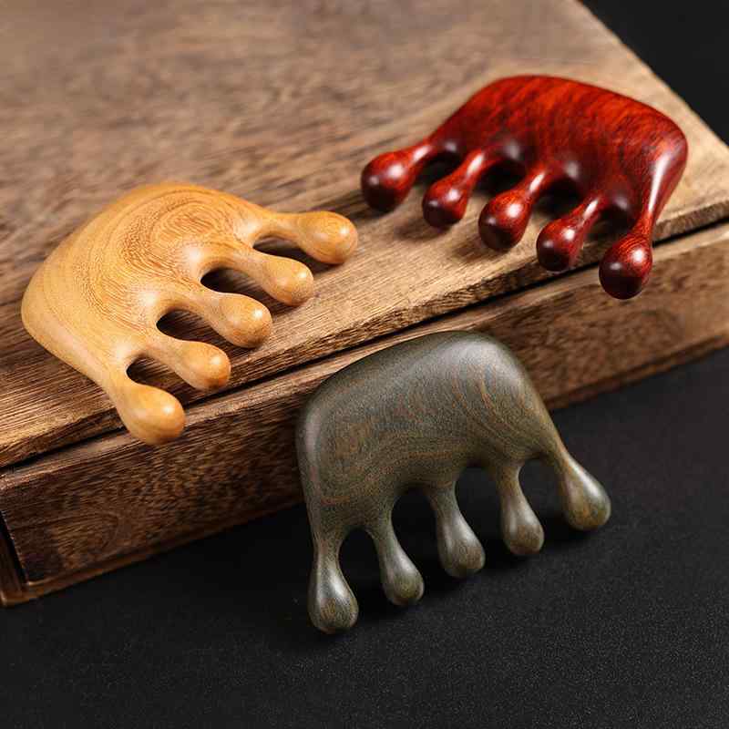 マッサージブラシ 緑檀木 経絡 ツボ押し かっさ 頭皮ケア 粗歯 ワイドコーム 握りやすい 携帯用 櫛 コ..