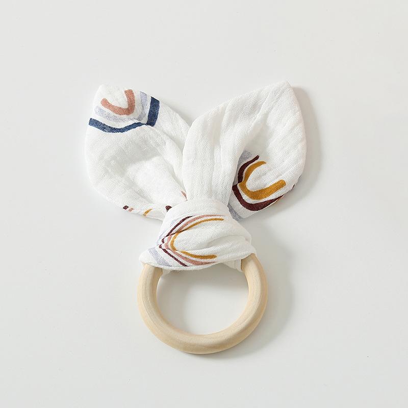 ベビーおもちゃ 赤ちゃん 木製リング ぬいぐるみタオル 綿ガーゼ 歯固め 口に入れても安心 睡眠サポート 寝かしつけ 安眠 動物デザイン かわいい