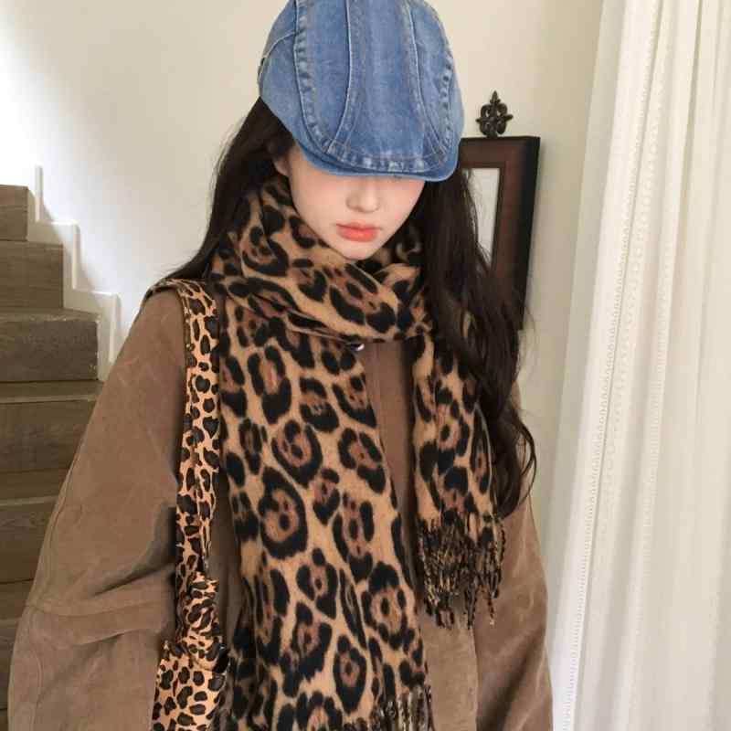 ストール 秋冬 大判 ロング丈 ヒョウ柄 フリンジ リバーシブル デザイン 厚手 保温 防寒対策 マフラー ..